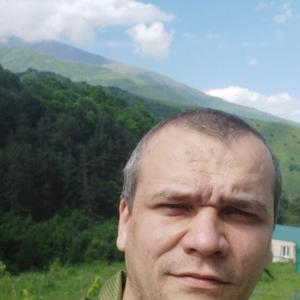 Парни в г. Грозный (Чечня): Артём, 33 - ищет девушку из г. Грозный (Чечня)