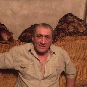 Парни в Барнауле (Алтайский край): Андрей, 55 - ищет девушку из Барнаула (Алтайский край)