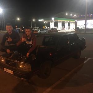 Парни в Калининграде: Дима, 22 - ищет девушку из Калининграда