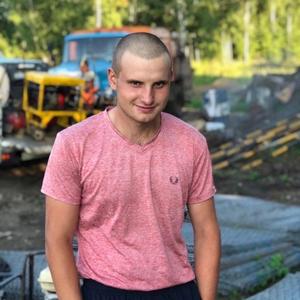 Парни в Томске: Дмитрий, 23 - ищет девушку из Томска