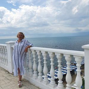 Девушки в Краснодаре (Краснодарский край): Ольга, 56 - ищет парня из Краснодара (Краснодарский край)