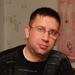 Парни в Череповце: Юрий, 42 - ищет девушку из Череповца