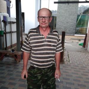 Парни в Краснодаре (Краснодарский край): Андрей, 55 - ищет девушку из Краснодара (Краснодарский край)