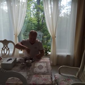 Парни в Приморском (Приморский край): Вик, 53 - ищет девушку из Приморского (Приморский край)
