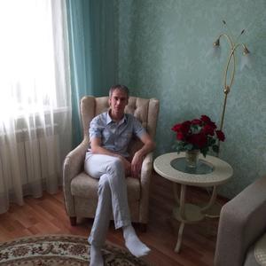 Парни в Твери: Антон, 40 - ищет девушку из Твери