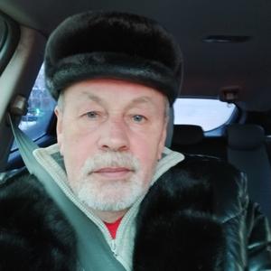 Виталий, 58 лет, Москва