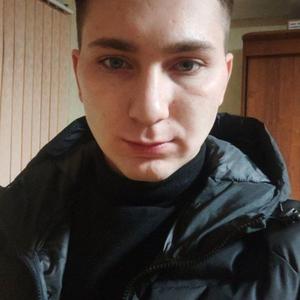 Парни в Смоленске: Максим, 27 - ищет девушку из Смоленска