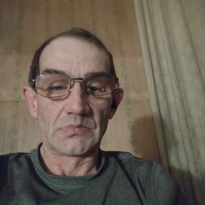 Андрей, 58 лет, Санкт-Петербург