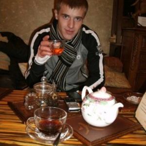 Парни в Калининграде: Андрей, 22 - ищет девушку из Калининграда