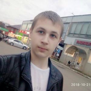 Михаил, 22 года, Новопетровский