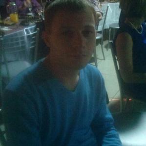 Парни в Канске: Илья, 32 - ищет девушку из Канска