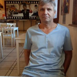 Парни в Химках: Виктор, 61 - ищет девушку из Химок