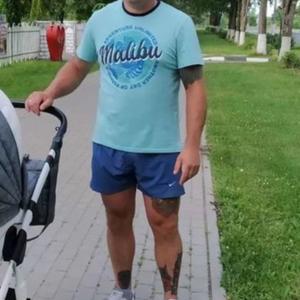 Парни в Новолукомле: Паша, 40 - ищет девушку из Новолукомля