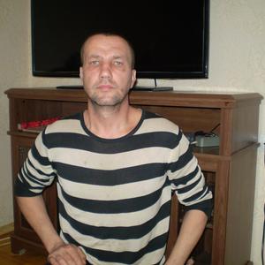 Артем, 46 лет, Донецк