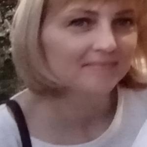 Девушки в Шахты: Галина, 41 - ищет парня из Шахты