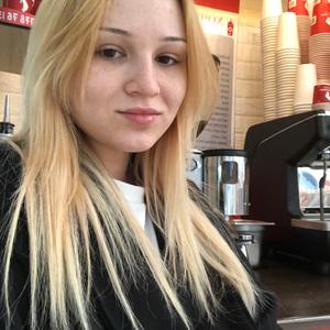 Девушки в Ставрополе: Дианочка, 22 - ищет парня из Ставрополя