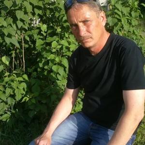 Виктор, 57 лет, Коркино