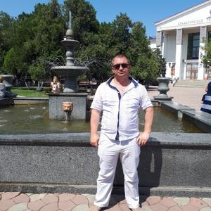 Андрей, 52 года, Волхов
