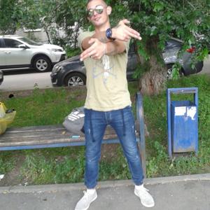 Парни в Жлобине: Nikolas, 31 - ищет девушку из Жлобина