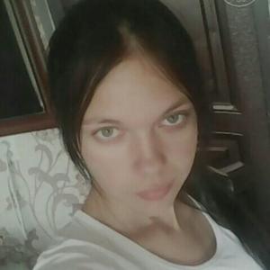 Девушки в Ставрополе: Ксения, 28 - ищет парня из Ставрополя