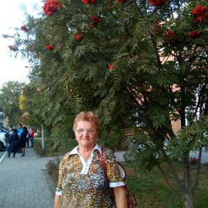 Девушки в Владивостоке: Лидия, 73 - ищет парня из Владивостока