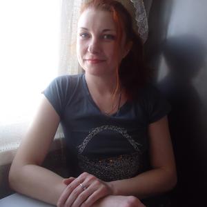Девушки в Омске: Ирина, 44 - ищет парня из Омска