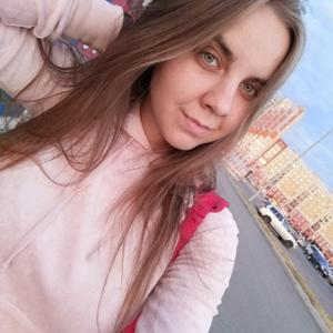 Девушки в Омске: Алена, 25 - ищет парня из Омска