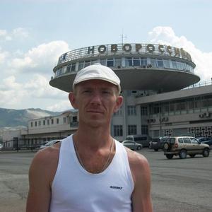 Юрий, 48 лет, Невинномысск