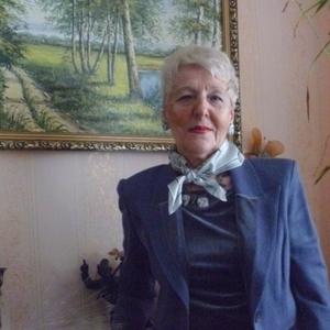 Девушки в Екатеринбурге: Надежда Марковская, 71 - ищет парня из Екатеринбурга