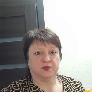 Девушки в Ульяновске: Елена, 55 - ищет парня из Ульяновска