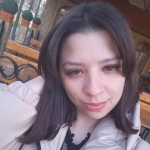 Девушки в Пятигорске: Виктория, 28 - ищет парня из Пятигорска