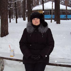 Девушки в Великий Новгороде: Екатерина, 53 - ищет парня из Великий Новгорода