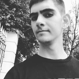 Парни в Ессентуках: Адам, 23 - ищет девушку из Ессентуков