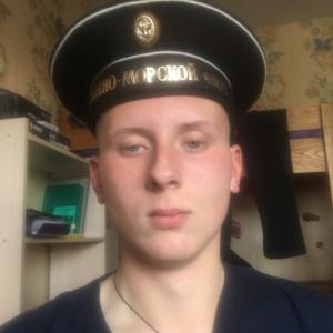 Парни в Калининграде: Антон, 20 - ищет девушку из Калининграда