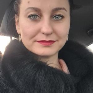 Девушки в Минске (Беларусь): Anzhelika, 41 - ищет парня из Минска (Беларусь)