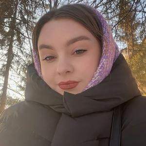 Девушки в Новосибирске: Вера, 18 - ищет парня из Новосибирска