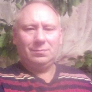 Парни в Кемерово: Виктор Пивоваров, 54 - ищет девушку из Кемерово