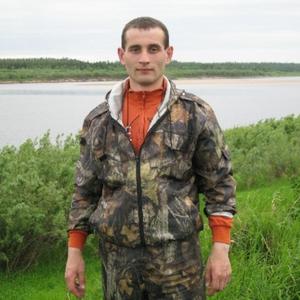 Парни в Северодвинске: Ilya, 36 - ищет девушку из Северодвинска