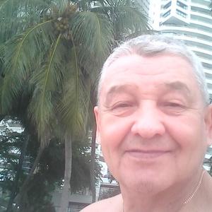 Валерий, 68 лет, Сургут