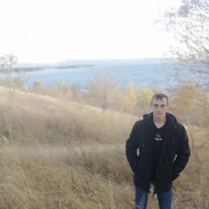 Парни в Вольске: Илья, 34 - ищет девушку из Вольска