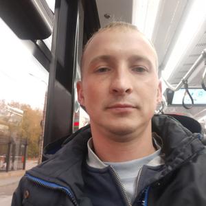 Девушки в Челябинске: Aleks, 34 - ищет парня из Челябинска