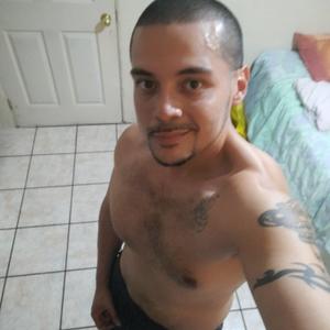 Pocho Robles, 32 года, Guatemala City