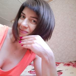 Девушки в Весьегонске: Татьяна, 38 - ищет парня из Весьегонска