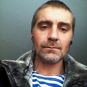 Парни в Екатеринбурге: Артем Панфилов, 44 - ищет девушку из Екатеринбурга