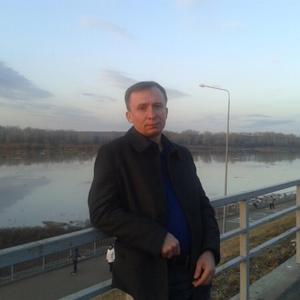 Парни в Казани (Татарстан): Валерий, 49 - ищет девушку из Казани (Татарстан)