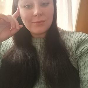 Девушки в Ангарске: Виктория Кузнецова, 30 - ищет парня из Ангарска