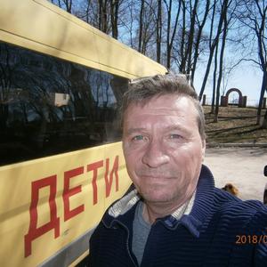 Парни в Карачеве: Владислав Самонов, 61 - ищет девушку из Карачева