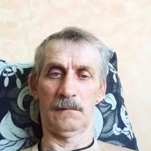 Анатолий, 67 лет, Киров