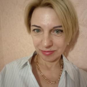Алёна, 52 года, Санкт-Петербург