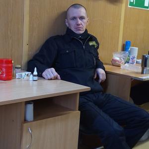 Парни в Амурске: Клим Стариков, 40 - ищет девушку из Амурска